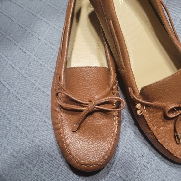 Michael Kors Sutton Mocassin Flat Loafers size 9 NEW NEW!! FIRM - Picture 2 of 7